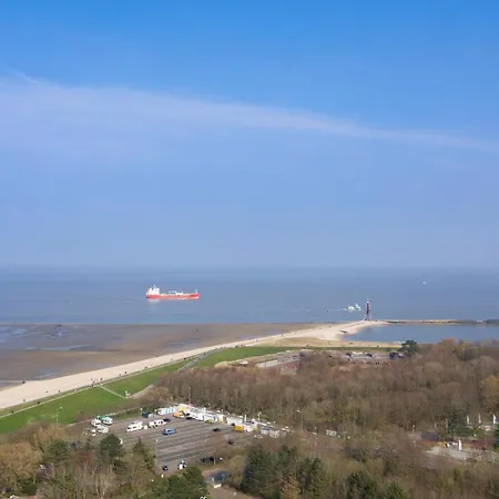 Apartment Trafalgar 326