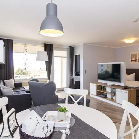 Apartment Trafalgar 326 *