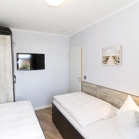 Trafalgar 326 Apartment