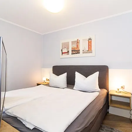 Trafalgar 326 Apartment